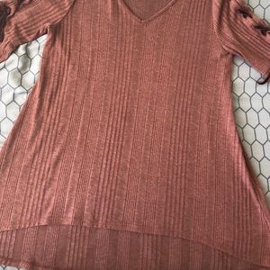 A long sleeve  blouse